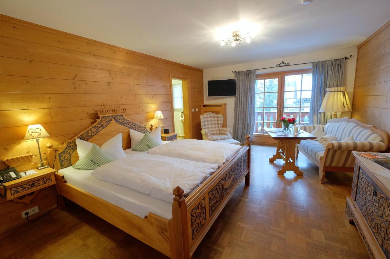 Hotel Maier Zum Kirschner Rotta エクステリア 写真