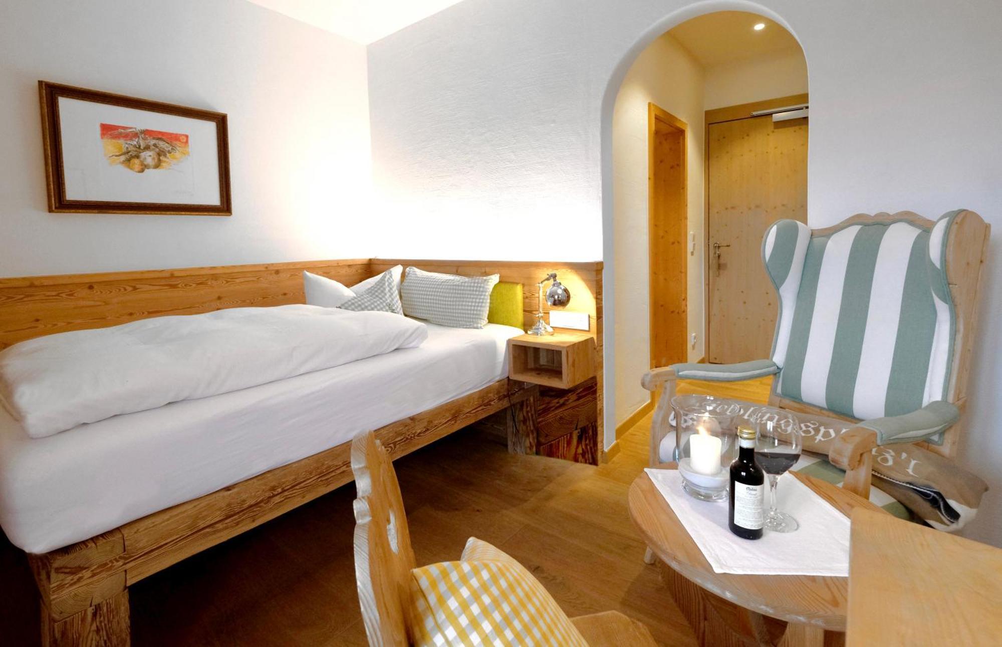 Hotel Maier Zum Kirschner Rotta エクステリア 写真